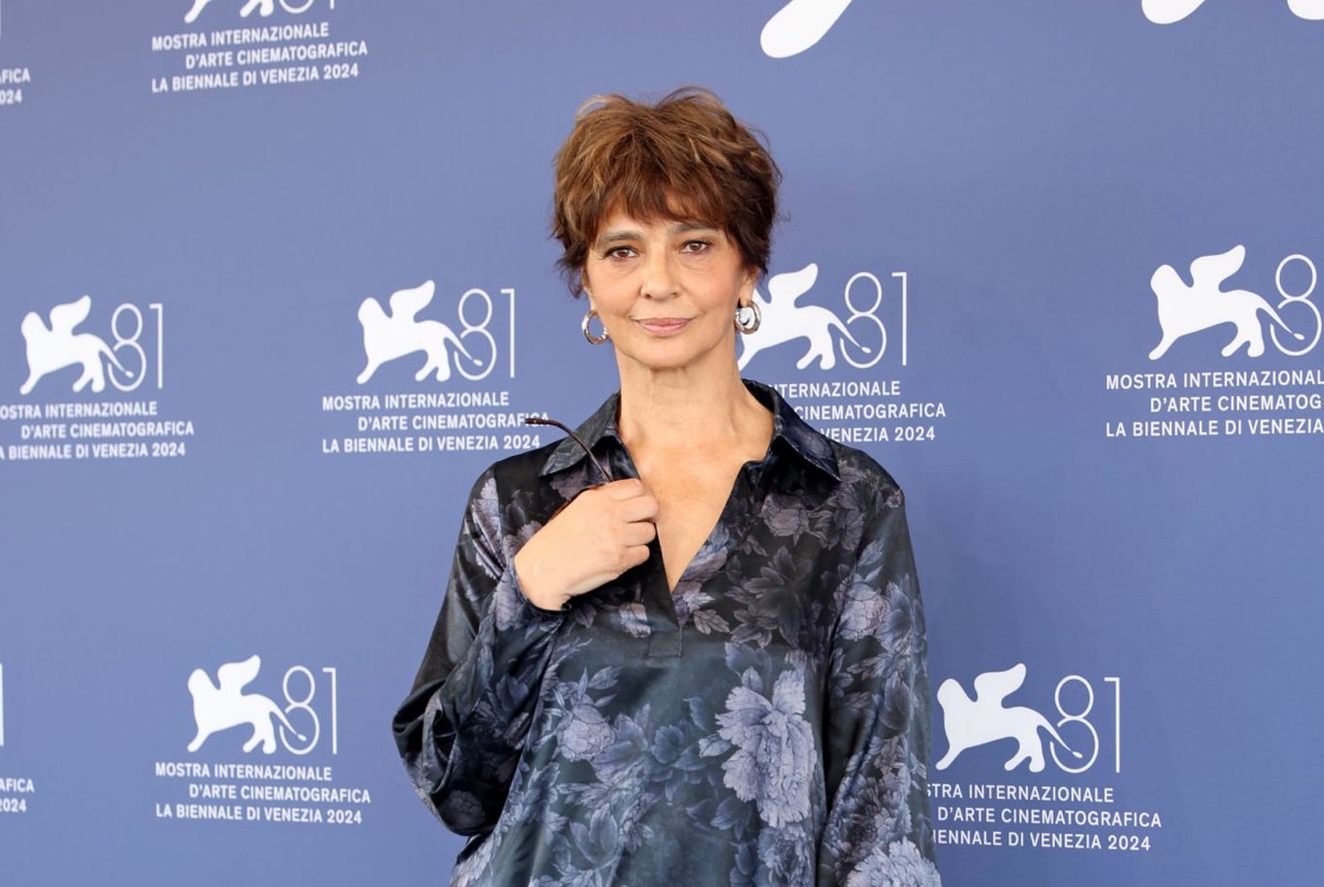 Mostra del cinema di Venezia abito e stilista di Laura Morante